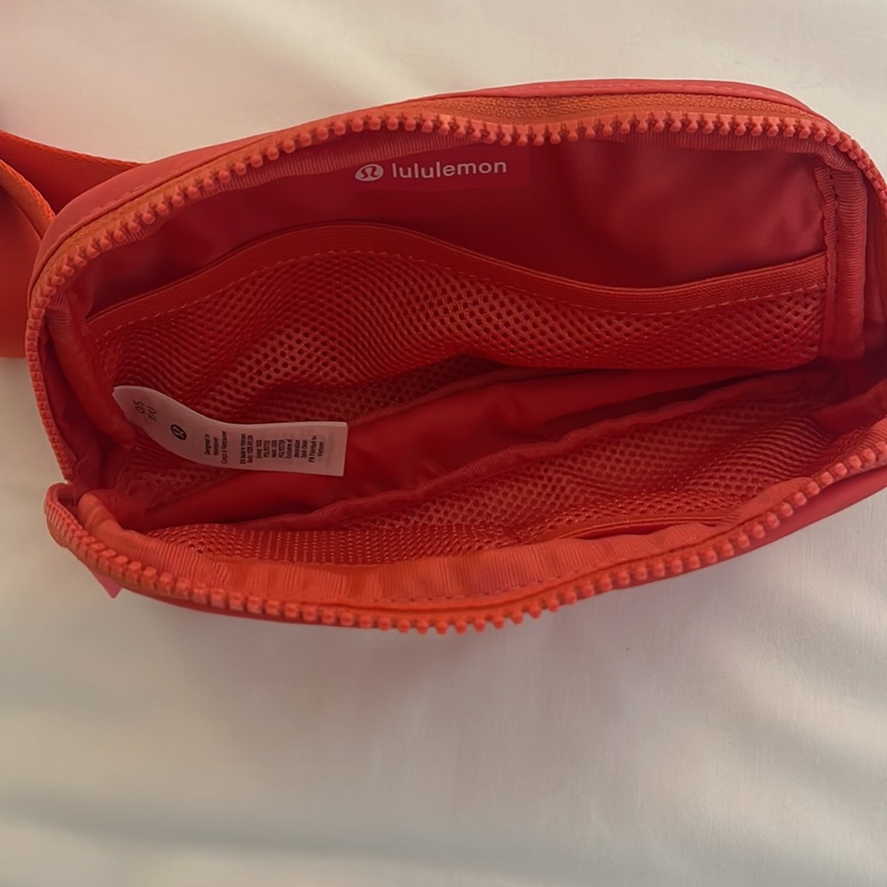 Lululemon Pale Raspberry Everywhere Belt Bag - Picture 7 of 10